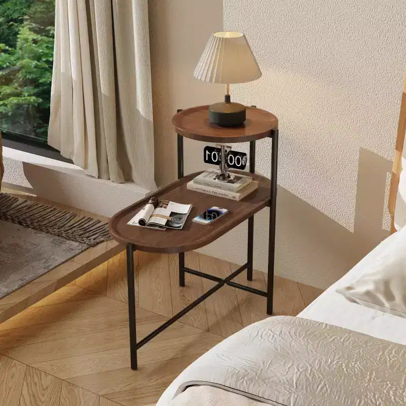 Chic Crate - Table de chevet gain de place marron noyer pour salon - Table d'appoint de canapé moderne à 2 niveaux avec étagère de rangement en bois