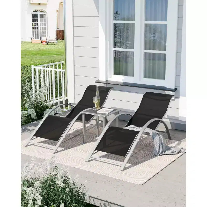 Ensemble de 3 chaises longues d'extérieur WhizMaz – Chaises longues de piscine et de plage avec table d'appoint pour terrasse, balcon, pelouse, patio