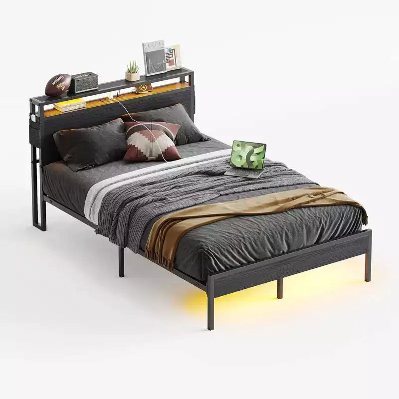 Cadre de lit double Bestier, lit plateforme à LED avec tête de lit de rangement et station de charge
