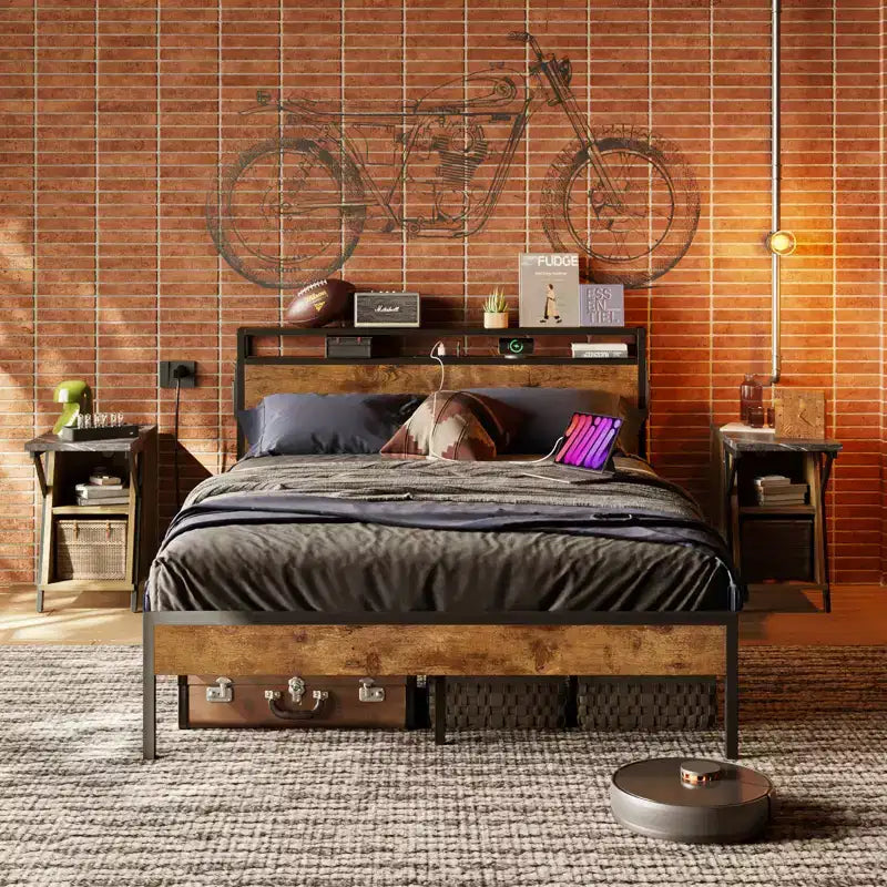 Cadre de lit double Bestier, lit plateforme à LED avec tête de lit de rangement et station de charge