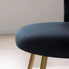 Bestier Lot de 2 chaises de salle à manger modernes en velours avec pieds en métal doré pour salle à manger, cuisine, coiffeuse, salon - Noir