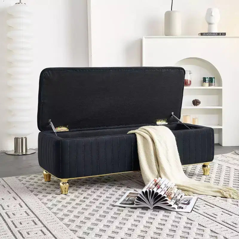 Banc ottoman de rangement Okak de luxe moderne avec plateau rabattable, capitonnage profond, décor doré et pieds en métal, rembourré pour salon et chambre à coucher