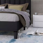 Lit rembourré élégant en velours Okak pour grand lit/très grand lit avec tête de lit réglable pour chambre principale, aucun sommier tapissier requis