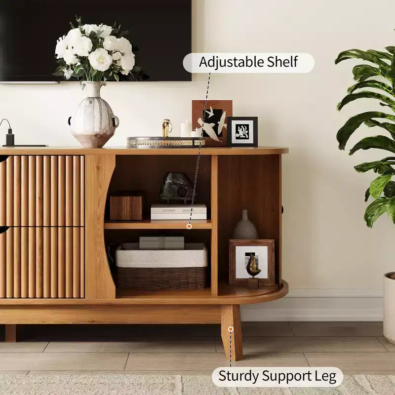 Meuble TV avec prises électriques, 2 tiroirs et 2 placards avec portes grillagées pour téléviseurs jusqu'à 70 pouces, console multimédia