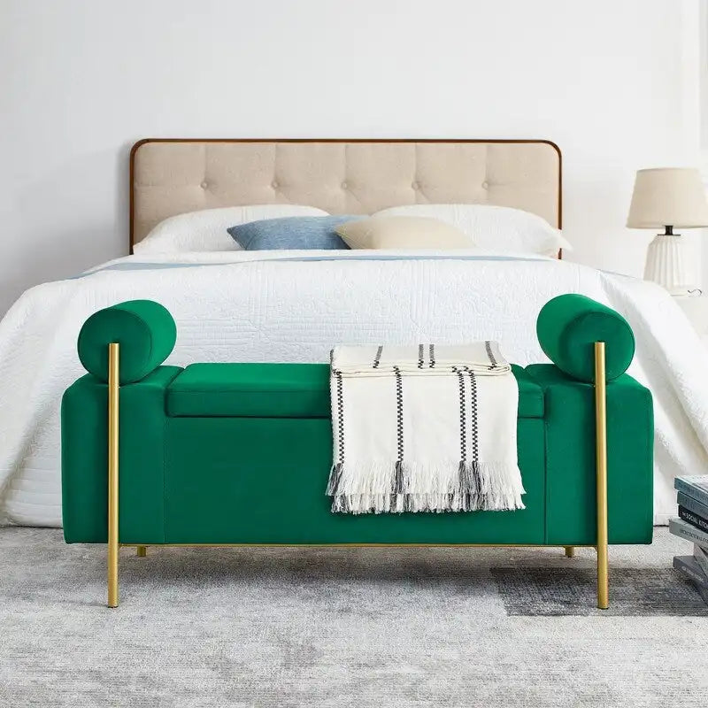 Banc de rangement ottoman en velours capitonné Morden, élégant repose-pieds avec accoudoirs roulés et pieds en fer pour chambre, couloir