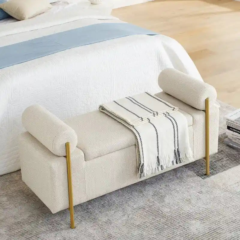 Banc de rangement ottoman en velours capitonné Morden, élégant repose-pieds avec accoudoirs roulés et pieds en fer pour chambre, couloir